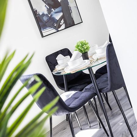 Block Of Apartments In Croydon ,Long Stays , Weekly & Monthly Offers , Contractors , Relocations , Leisure & Family Stays Luaran gambar